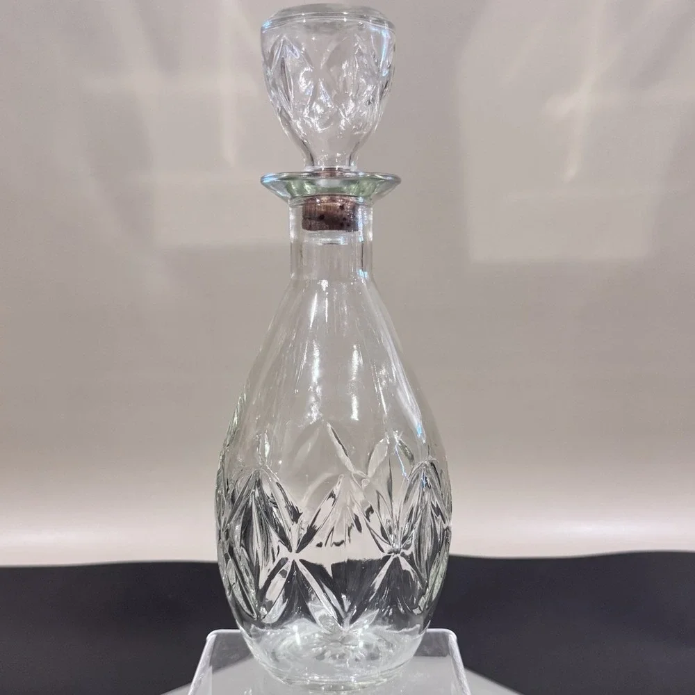 Vintage Illinois Glass‎ Co Clear Cut Glass Liquor Decanter W Cork Seal